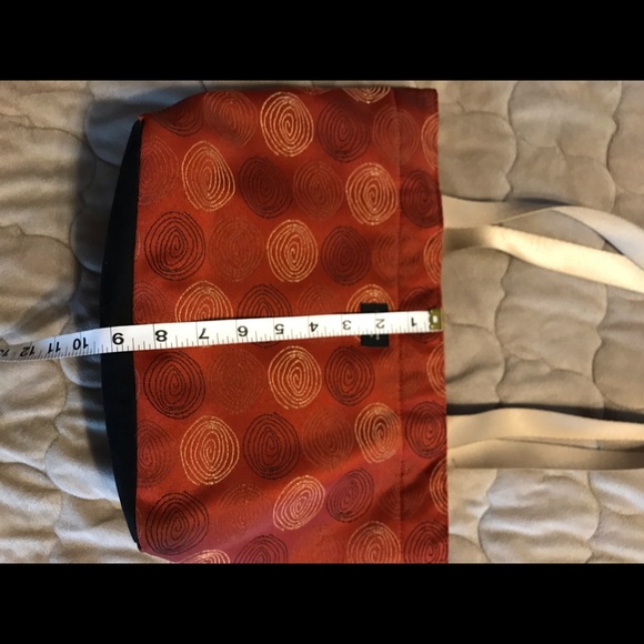 Madison Handbag - Picture 4 of 6